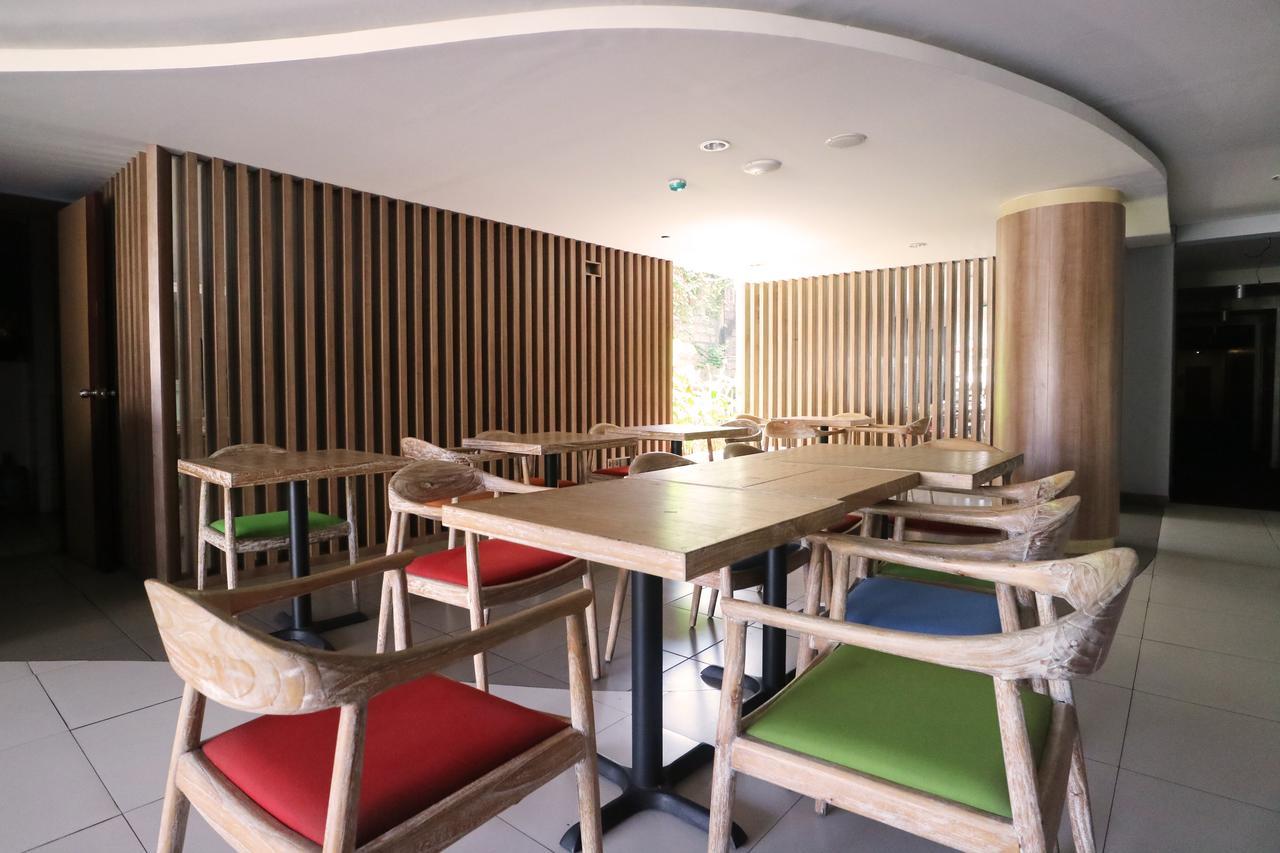 דנפסאר Santosa City Hotel מראה חיצוני תמונה