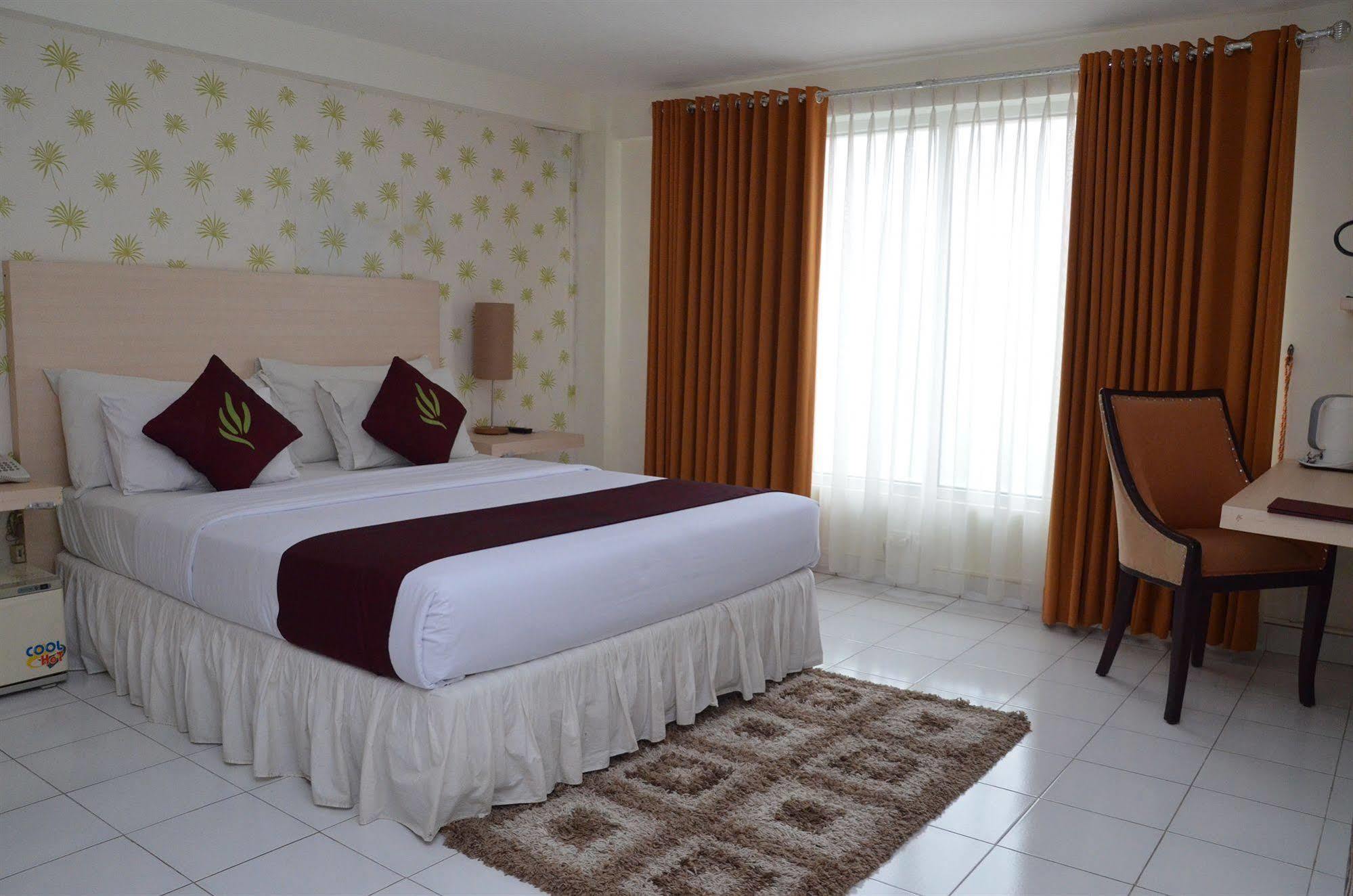 דנפסאר Santosa City Hotel מראה חיצוני תמונה